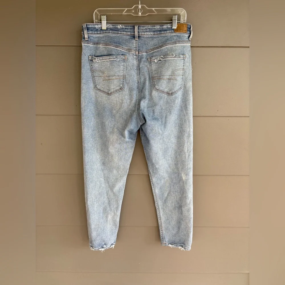 American Eagle Outfitters Stretch Mom Jean